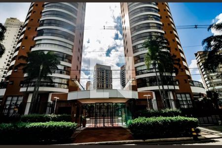 Apartamento para alugar com 168m², 3 quartos e 3 vagas