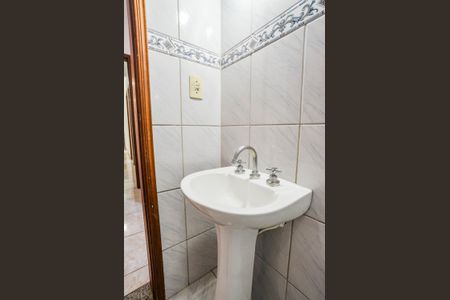 Apartamento à venda com 68m², 2 quartos e 2 vagasBanheiro da Suíte