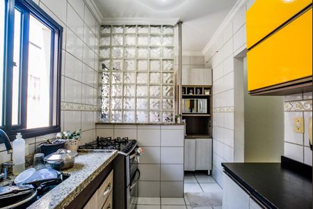 Apartamento à venda com 68m², 2 quartos e 2 vagasCozinha e Área de Serviço