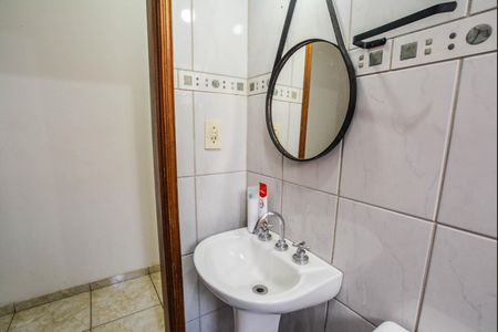 Apartamento à venda com 68m², 2 quartos e 2 vagasBanheiro Social