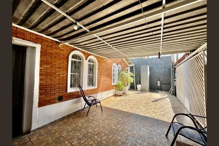 Casa à venda com 120m², 3 quartos e 2 vagasGaragem