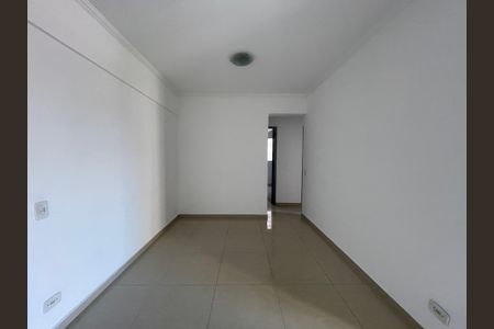 Apartamento para alugar com 82m², 3 quartos e 1 vagaSala