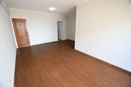 Sala de apartamento para alugar com 3 quartos, 120m² em Cambuí, Campinas