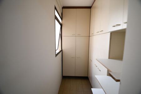 Apartamento para alugar com 120m², 3 quartos e 1 vagaÁrea de Serviço