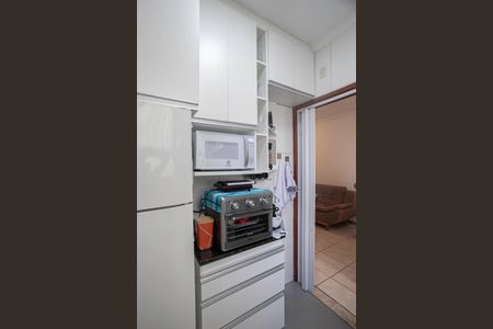 Apartamento à venda com 90m², 3 quartos e sem vaga Apartamento à venda com 90m², 3 quartos e sem vagaCozinha e Área de Serviço