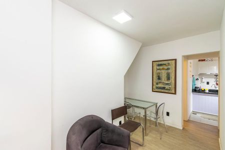 Sala de casa à venda com 2 quartos, 40m² em Olaria, Rio de Janeiro