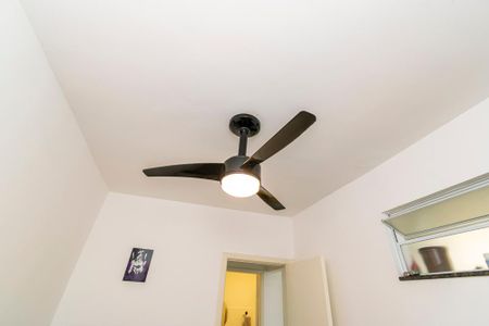 Quarto 2 de casa à venda com 2 quartos, 40m² em Olaria, Rio de Janeiro