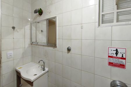 Apartamento à venda com 70m², 3 quartos e 1 vaga Apartamento à venda com 70m², 3 quartos e 1 vagaBanheiro