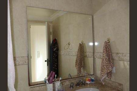 Apartamento à venda com 115m², 3 quartos e 3 vagasBanheiro suíte 3