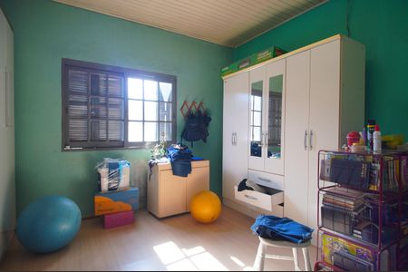 Casa à venda com 132m², 3 quartos e 2 vagasSuíte