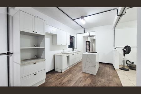 Casa à venda com 190m², 2 quartos e 2 vagasSala/Cozinha