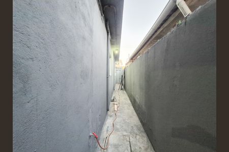 Casa à venda com 190m², 2 quartos e 2 vagasCorredor