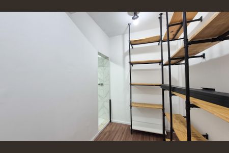 Casa à venda com 190m², 2 quartos e 2 vagasCloset