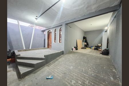 Casa à venda com 190m², 2 quartos e 2 vagasGaragem