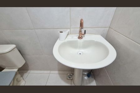 Casa à venda com 190m², 2 quartos e 2 vagasLavabo