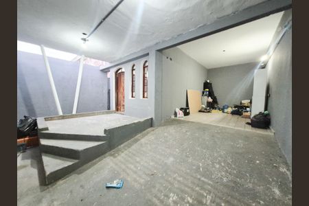 Casa à venda com 190m², 2 quartos e 2 vagasGaragem