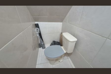 Casa à venda com 190m², 2 quartos e 2 vagasLavabo