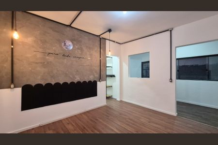 Casa à venda com 190m², 2 quartos e 2 vagasSuíte 2