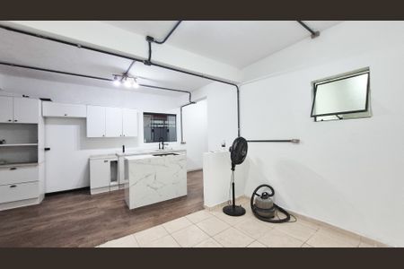 Casa à venda com 190m², 2 quartos e 2 vagasSala/Cozinha