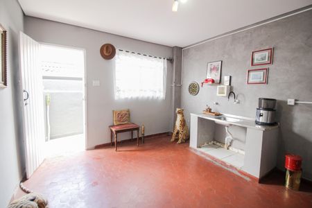 Casa à venda com 370m², 5 quartos e 1 vaga Casa à venda com 370m², 5 quartos e 1 vagaÁrea de Serviço