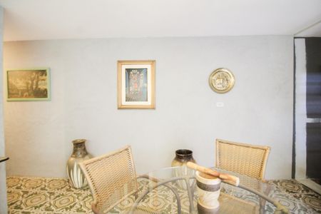 Casa à venda com 370m², 5 quartos e 1 vaga Casa à venda com 370m², 5 quartos e 1 vagaCozinha