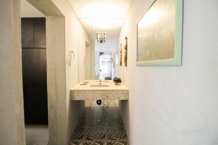 Casa à venda com 370m², 5 quartos e 1 vaga Casa à venda com 370m², 5 quartos e 1 vagaCozinha - Pia