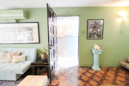 Casa à venda com 370m², 5 quartos e 1 vaga Casa à venda com 370m², 5 quartos e 1 vagaSala 2