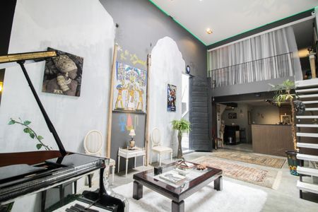 Sala de casa para alugar com 5 quartos, 370m² em Água Rasa, São Paulo