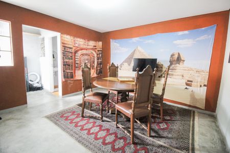 Casa à venda com 370m², 5 quartos e 1 vaga Casa à venda com 370m², 5 quartos e 1 vagaQuarto 5 - Edícula