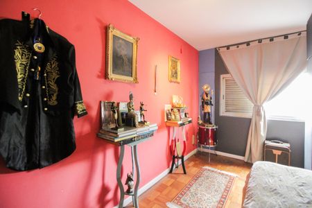 Casa à venda com 370m², 5 quartos e 1 vaga Casa à venda com 370m², 5 quartos e 1 vagaQuarto 2