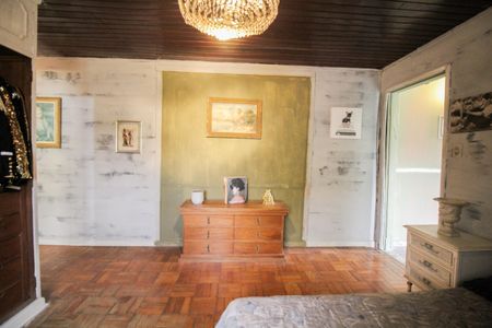 Casa à venda com 370m², 5 quartos e 1 vaga Casa à venda com 370m², 5 quartos e 1 vagaSuite 1