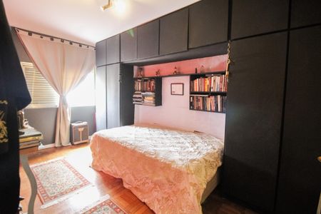 Casa à venda com 370m², 5 quartos e 1 vaga Casa à venda com 370m², 5 quartos e 1 vagaQuarto 2