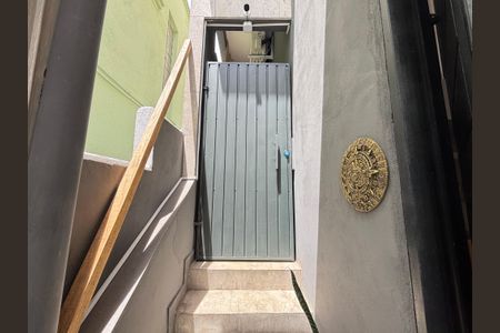 Casa à venda com 370m², 5 quartos e 1 vaga Casa à venda com 370m², 5 quartos e 1 vagaEntrada