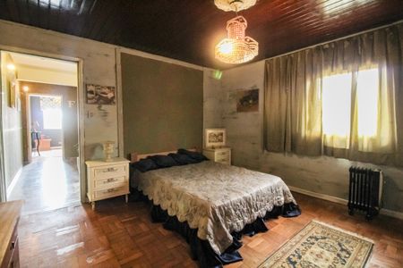 Casa à venda com 370m², 5 quartos e 1 vaga Casa à venda com 370m², 5 quartos e 1 vagaSuite 1