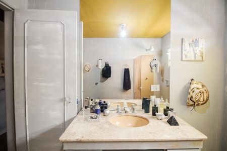 Casa à venda com 370m², 5 quartos e 1 vaga Casa à venda com 370m², 5 quartos e 1 vagaBanheiro Suite