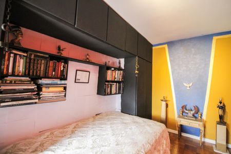 Casa à venda com 370m², 5 quartos e 1 vaga Casa à venda com 370m², 5 quartos e 1 vagaQuarto 2