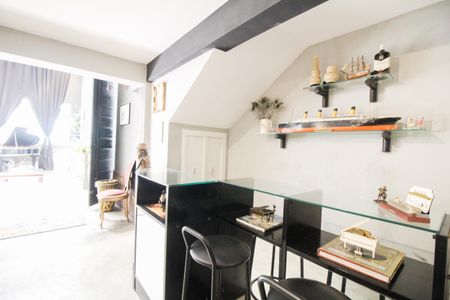 Casa à venda com 370m², 5 quartos e 1 vaga Casa à venda com 370m², 5 quartos e 1 vagaSala de Jantar