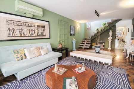 Casa à venda com 370m², 5 quartos e 1 vaga Casa à venda com 370m², 5 quartos e 1 vagaSala 2