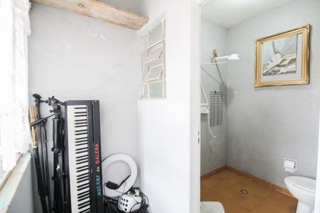 Casa à venda com 370m², 5 quartos e 1 vaga Casa à venda com 370m², 5 quartos e 1 vagaÁrea de Serviço - Banheiro