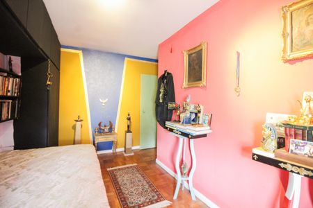 Casa à venda com 370m², 5 quartos e 1 vaga Casa à venda com 370m², 5 quartos e 1 vagaQuarto 2