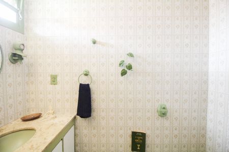 Casa à venda com 370m², 5 quartos e 1 vaga Casa à venda com 370m², 5 quartos e 1 vagaBanheiro Quartos