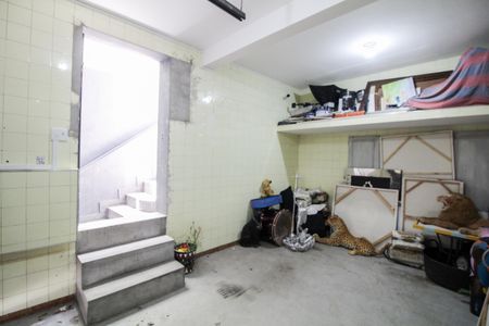 Casa à venda com 370m², 5 quartos e 1 vaga Casa à venda com 370m², 5 quartos e 1 vagaGaragem