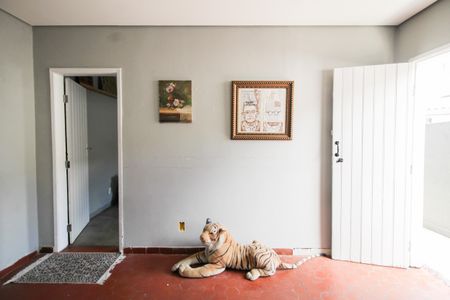 Casa à venda com 370m², 5 quartos e 1 vaga Casa à venda com 370m², 5 quartos e 1 vagaÁrea de Serviço