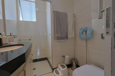 Apartamento à venda com 97m², 3 quartos e 1 vagaBanheiro