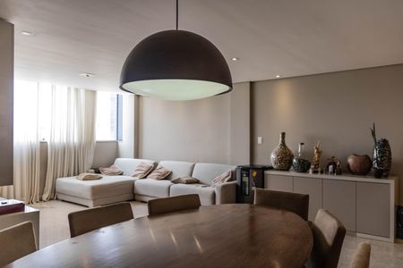 Apartamento à venda com 105m², 3 quartos e 2 vagas Apartamento à venda com 105m², 3 quartos e 2 vagasSala