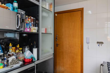 Apartamento à venda com 105m², 3 quartos e 2 vagas Apartamento à venda com 105m², 3 quartos e 2 vagasCozinha