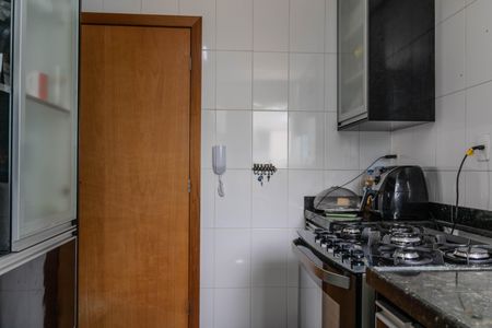 Apartamento à venda com 105m², 3 quartos e 2 vagas Apartamento à venda com 105m², 3 quartos e 2 vagasCozinha
