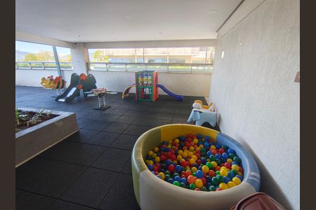 Apartamento à venda com 73m², 2 quartos e 1 vagaÁrea comum - Playground