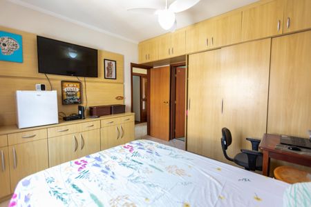 Casa à venda com 350m², 4 quartos e 4 vagas Casa à venda com 350m², 4 quartos e 4 vagasSuíte 2