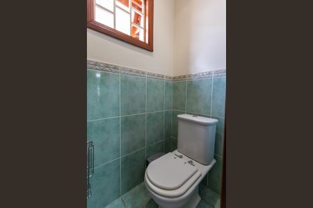 Casa à venda com 350m², 4 quartos e 4 vagas Casa à venda com 350m², 4 quartos e 4 vagasBanheiro